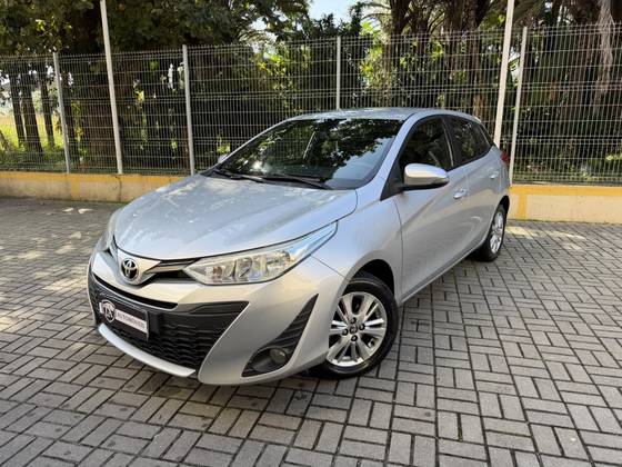 TOYOTA YARIS 1.3 16V FLEX XL MULTIDRIVE TOYOTA YARIS 1.3 16V FLEX XL MULTIDRIVE